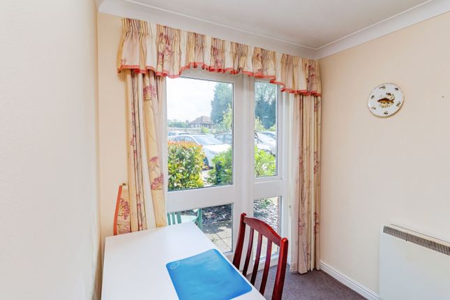 1, Drakeford Court & Lodge, Stafford photo 4