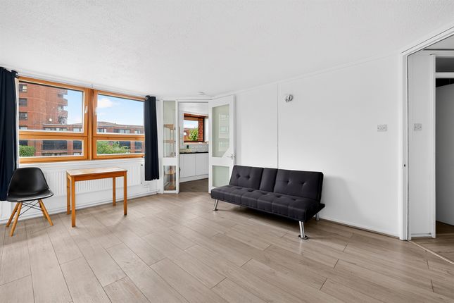 16, Upper Berenger Walk, London photo 4