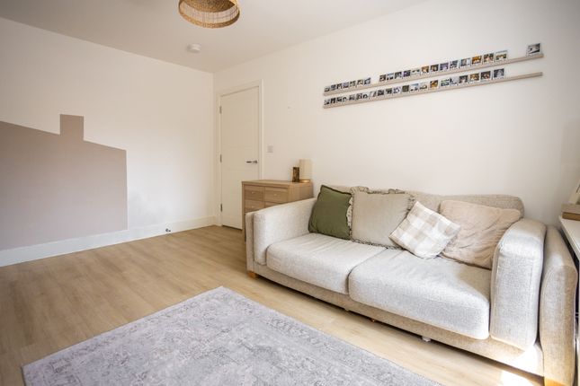 7 Glazing House Drive, Faversham photo 4