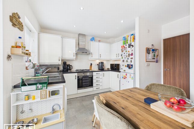 32, Prestwick Close, St. Helens photo 3