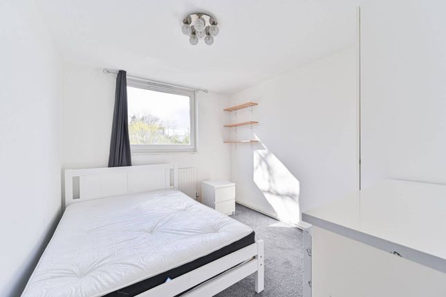 Maisonette to rent in Hardel Walk, Tulse Hill, London