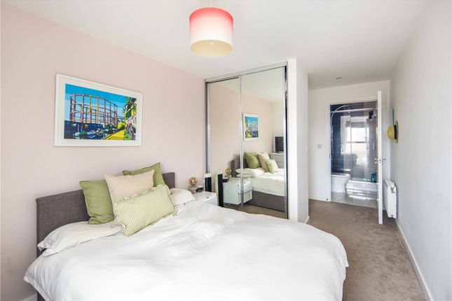 Flat for sale in Atkins Square, Dalston Lane, London