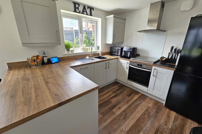 6, Kings Tor Drive, Tavistock photo 3