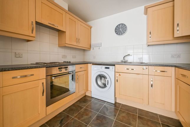 Thumbnail Flat for sale in Cline Road, Bounds Green, London