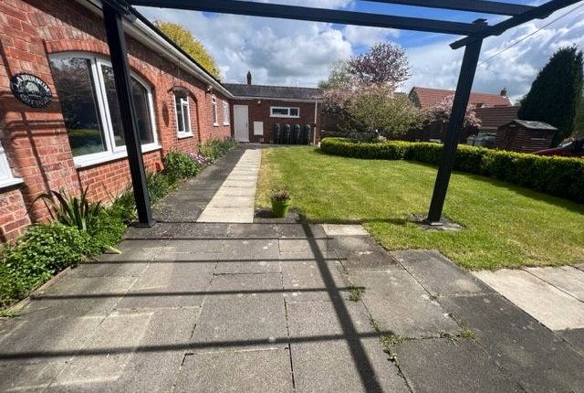 Bungalow to rent in Rookery Lane, Stretton, Oakham