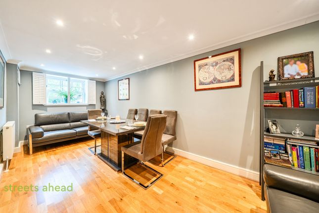 3, Wyndhurst Close, South Croydon photo 4