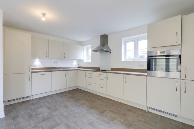 5, Capra Close, Newton Abbot photo 4
