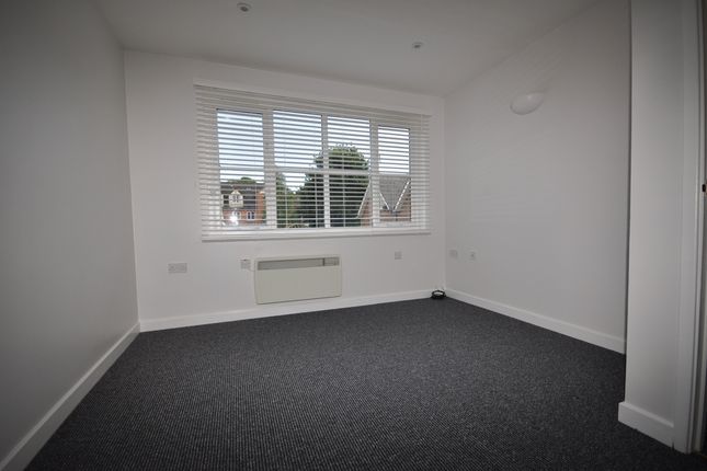 Flat to rent in Lion Mews, Framfield Road, Uckfield
