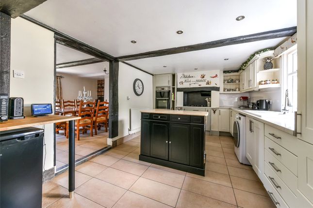 Kitchen/Breakfast Rm