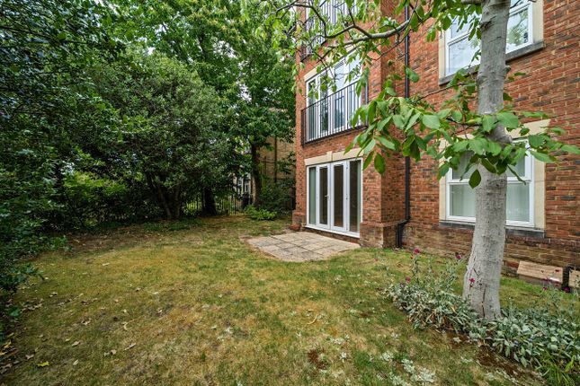 Flat 2, Palisade Court, 14, Oaklands Road, Bromley photo 4