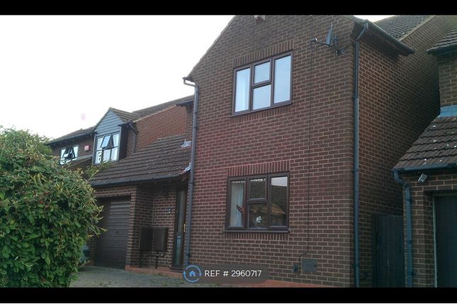 Leafield Rise, Two Mile Ash, Milton Keynes photo 2