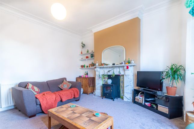 Simonside Terrace, Newcastle Upon Tyne photo 2