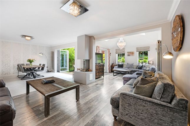 Hollybrook, 1, Beckside Gardens, Leeds photo 4