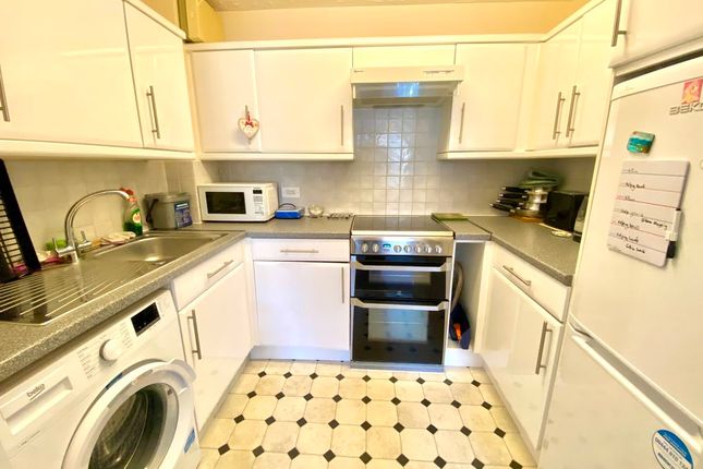 26 Buckingham Court, Highlands Road, Fareham photo 4