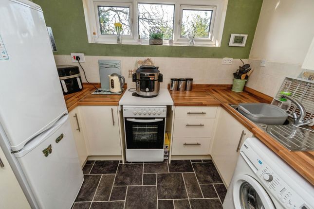 Flat 15, Adam Court,, New Penkridge Road, Staffordshire photo 4