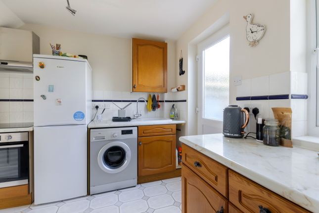 3, Morgans Terrace, Cirencester photo 3