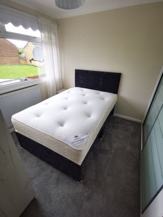 Thumbnail Property to rent in Cowpen Crescent, Stockton-On-Tees