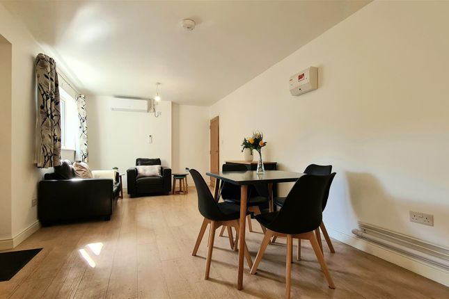 Flat 8, 101 High Street, Huntingdon photo 3