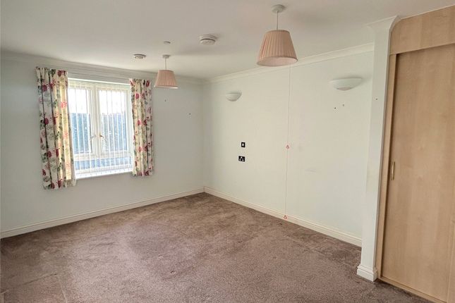 Flat 39, The Rise, 35, George Lane, Devon photo 2