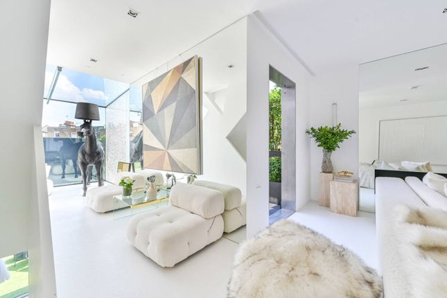 Semi-detached house for sale in Fulham Road, Parsons Green, London