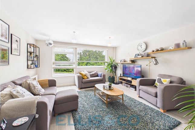95, Quarry Hill Road, Kent photo 2