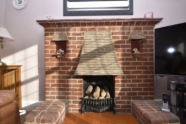 22, Northdown Way, Margate photo 3