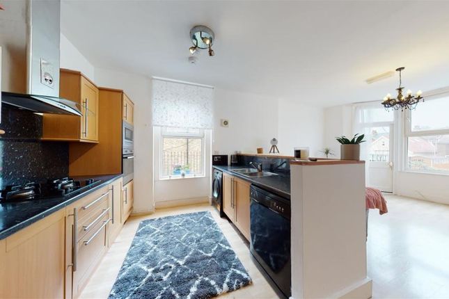 Flat 1, Woodstock, 101 Canterbury Road, Herne Bay photo 2