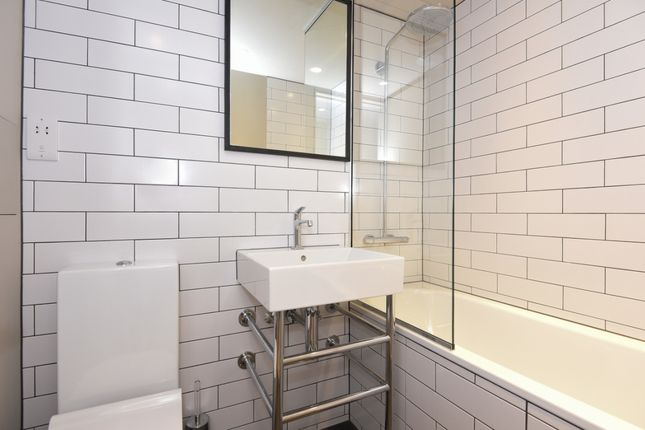 Flat 6, 8, Effie Road, London photo 4