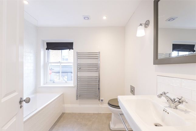 Flat 1, Barrington Court, 13A, High Street, Surrey photo 4