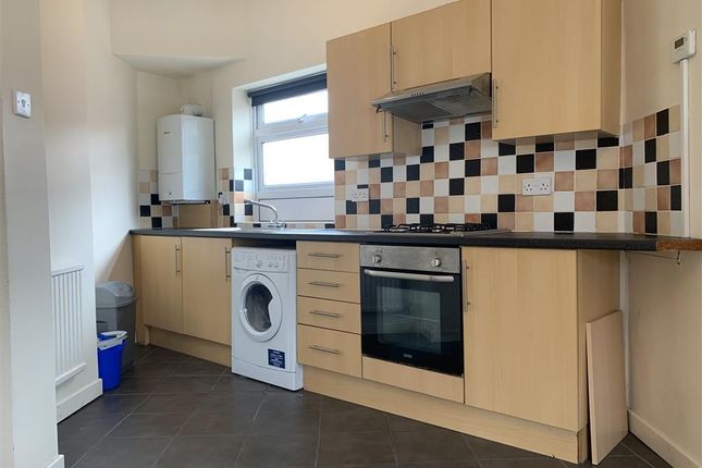 1 bed flat to rent in Woodville Road, Cathays, Cardiff CF24