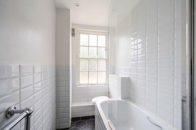 Eton Place, London photo 4