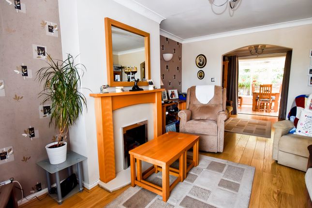 6, Maple Drive, Market Drayton photo 4