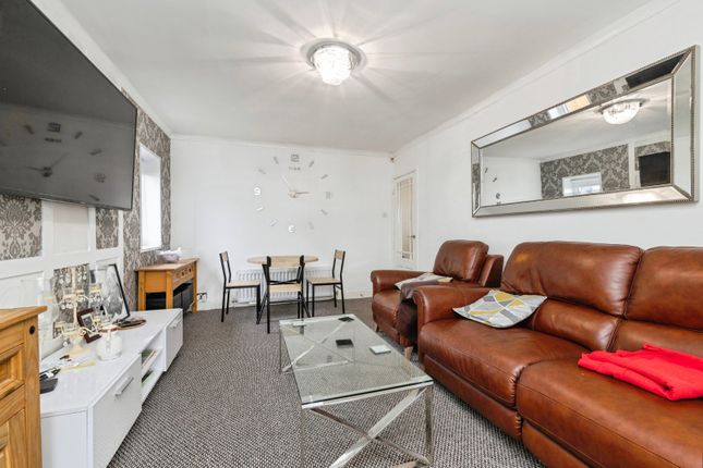 7, Sycamore Road, Middlesbrough photo 3