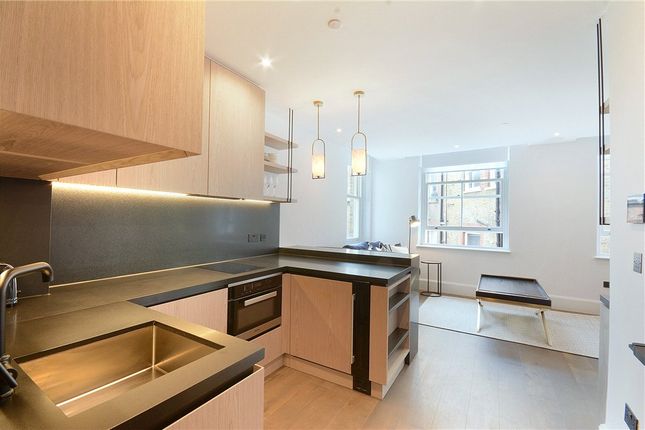Flat 12, 18, Cresswell Gardens, London photo 2