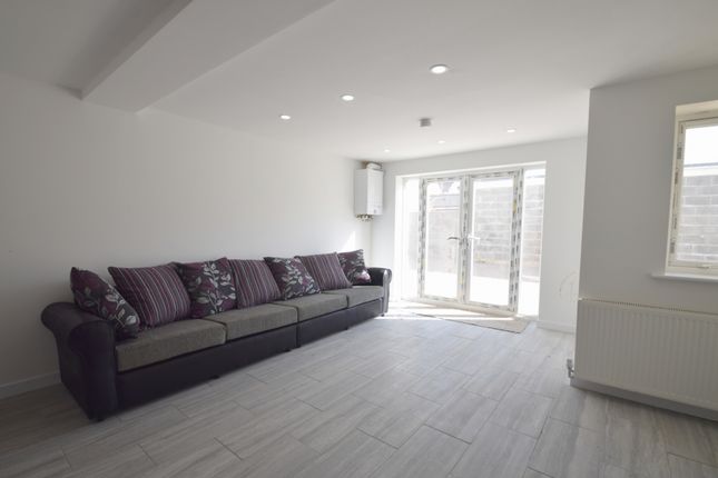 Munir Court, Cardiff photo 3