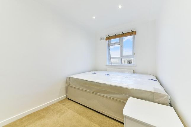 Flat for sale in Orchard Mead, Finchley Road, Golders Green, London