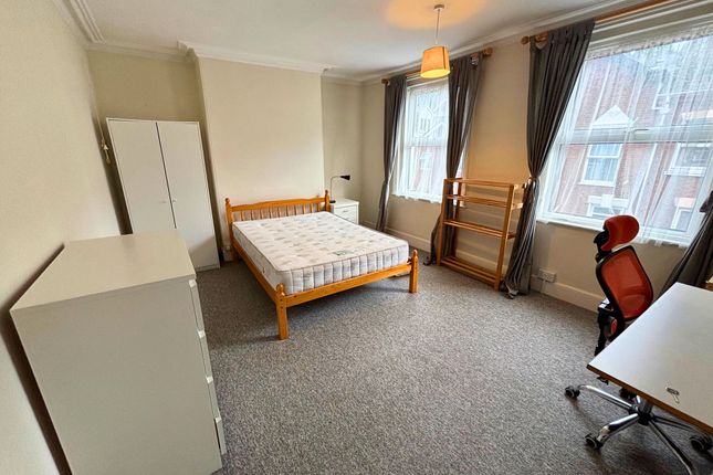 6 Portland Street, Exeter photo 4