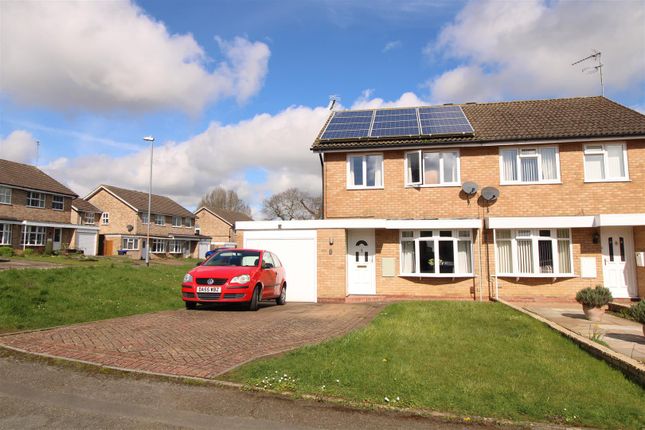Thumbnail Property for sale in Coldstream Close, Daventry