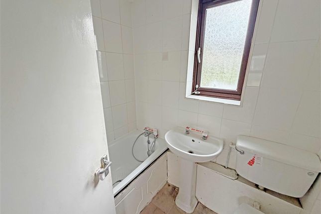 Boundfield Road, LONDON photo 5