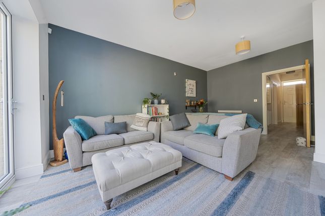 31 St. Crispin Close, Worth, Deal photo 3