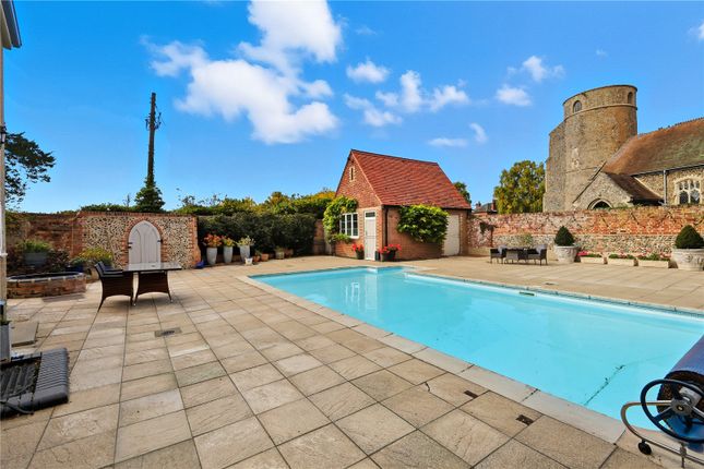 Courtyard &amp; Pool