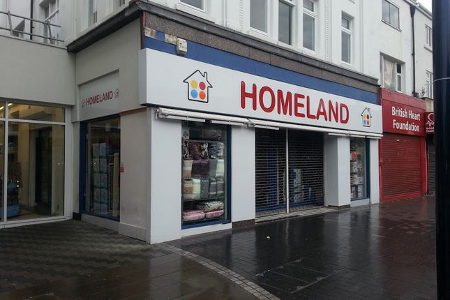 Retail premises to let in High Street, West Bromwich