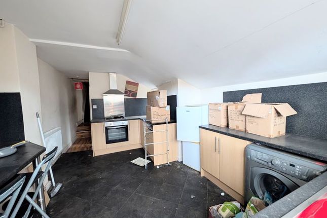 98, Farebrother Street, Grimsby photo 4