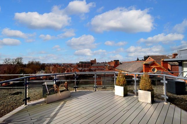 Flat for sale in Union Street, Chester