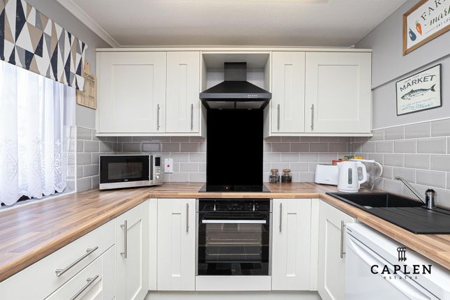 Flat for sale in Abigail Court, Ongar