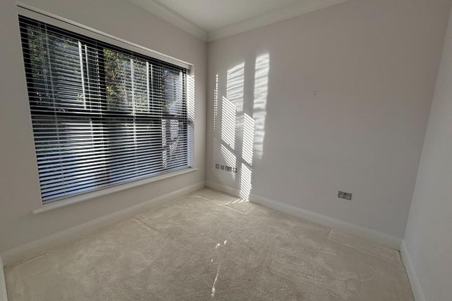 1, Hayescroft Gardens, Didsbury photo 4