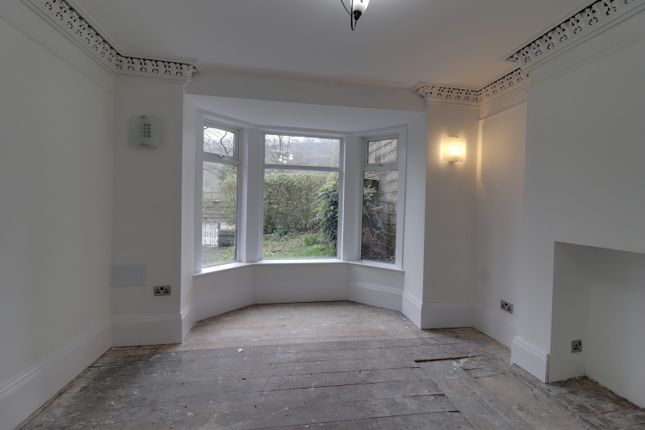 102, Burnley Road, Todmorden photo 5