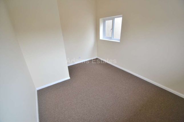 Flat to rent in Reading Road, Pangbourne