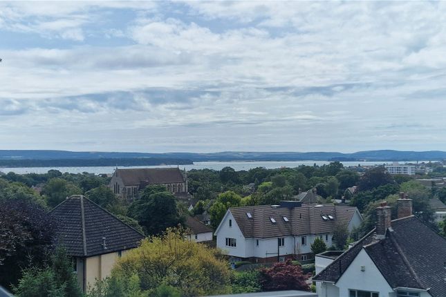 5, Springfield Crescent, Poole photo 2