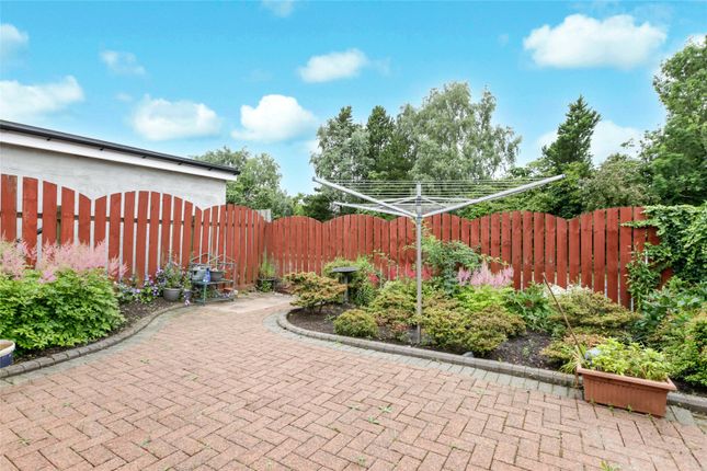3, Dalreoch Avenue, Glasgow photo 4